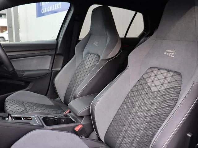 Volkswagen GOLF 18