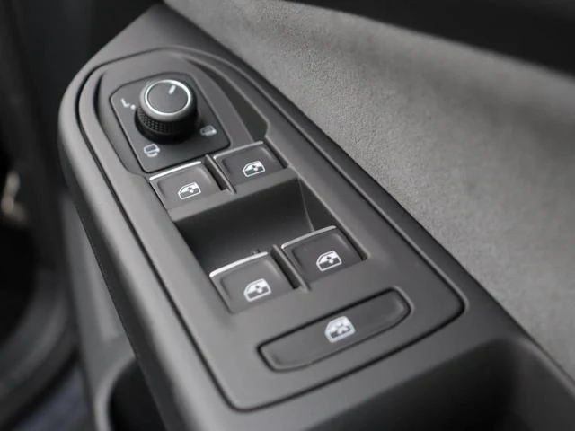 Volkswagen GOLF 42
