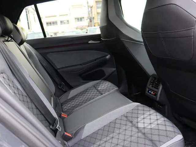 Volkswagen GOLF 49