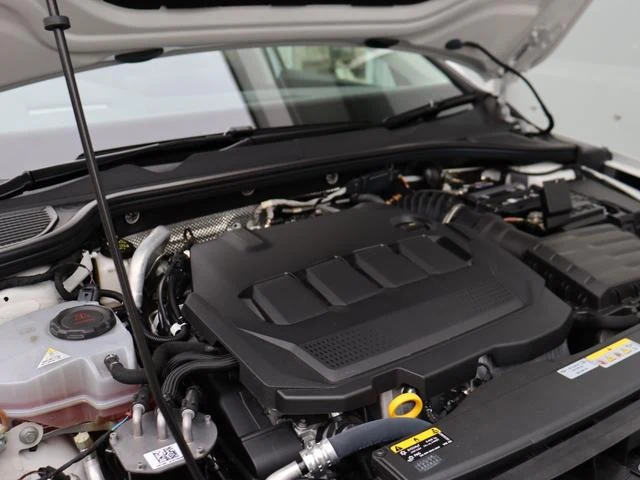 Volkswagen GOLF 54