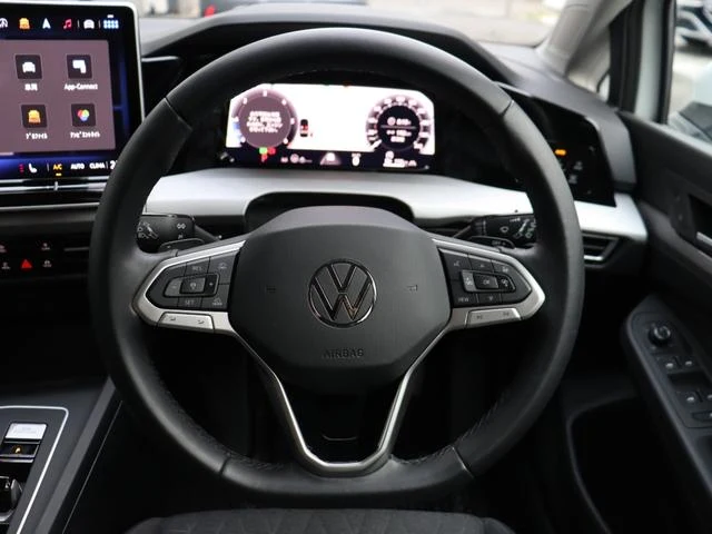 Volkswagen GOLF 24