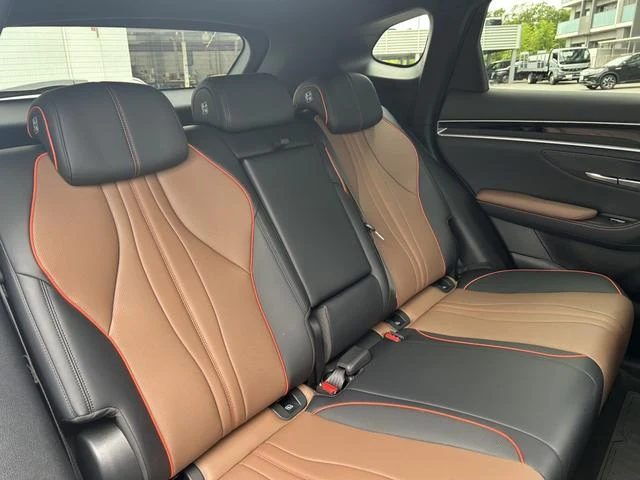BYD SEALION 6 10