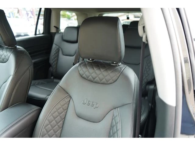 Chrysler JEEP 9