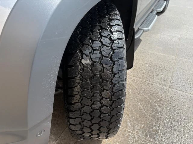 Land Rover DEFENDER 110 64