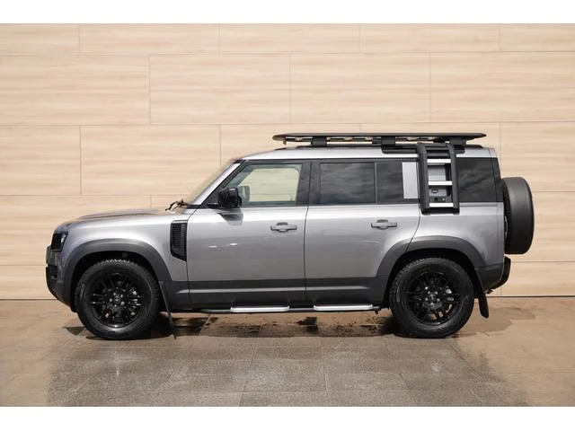 Land Rover DEFENDER 110 56