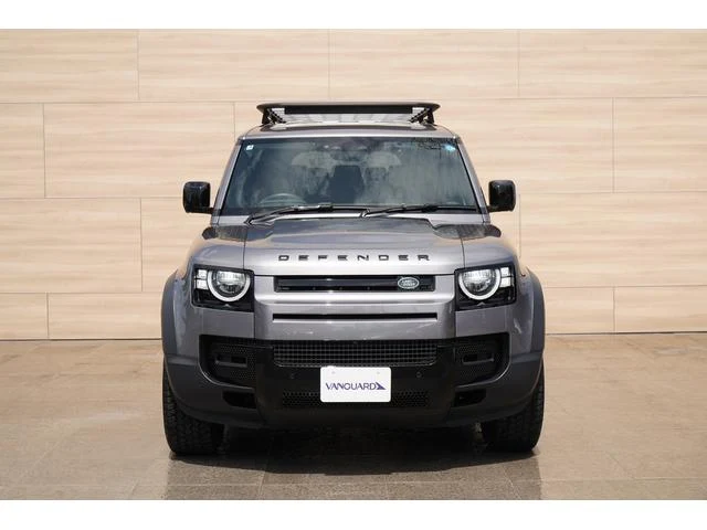 Land Rover DEFENDER 110 5