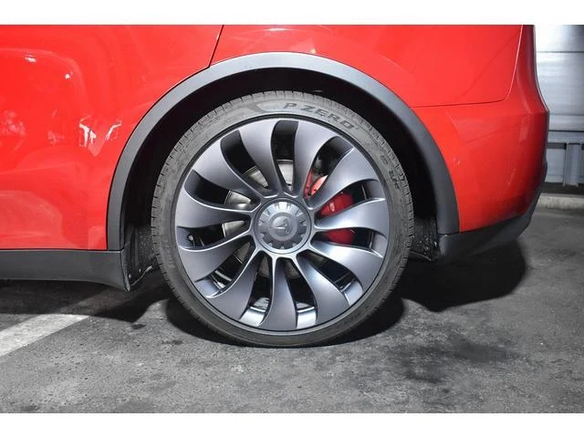 Tesla MODEL 15