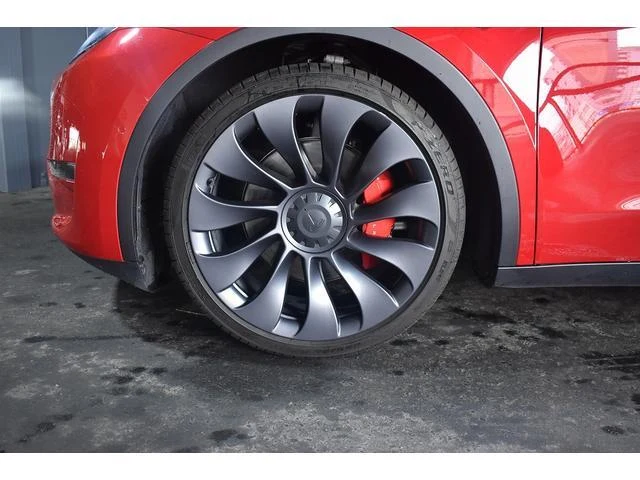 Tesla MODEL 6