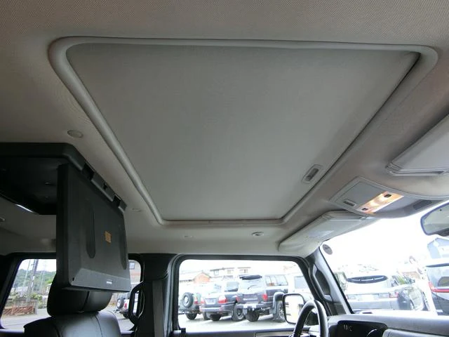 Hummer H2 27