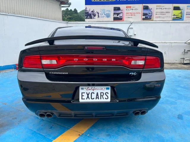 Dodge CHARGER 2