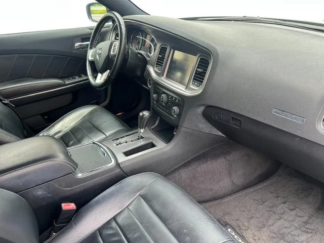 Dodge CHARGER 38