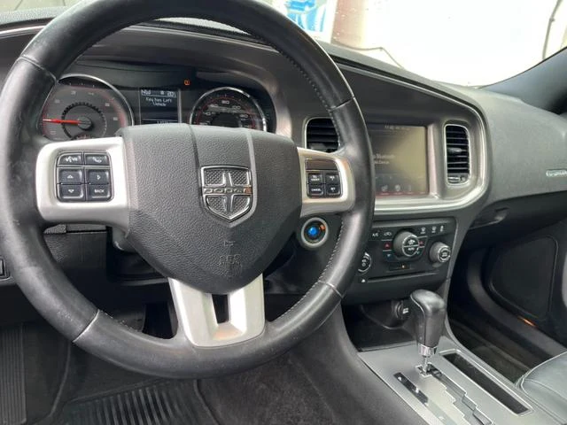 Dodge CHARGER 37