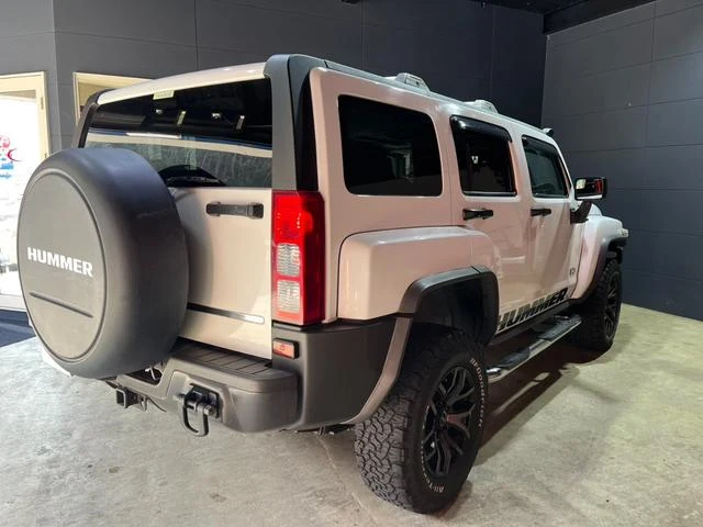 Hummer H3 47