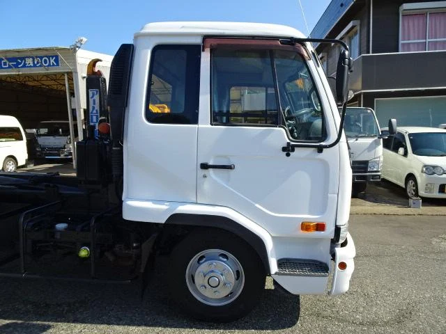 Nissan Diesel CONDOR 23