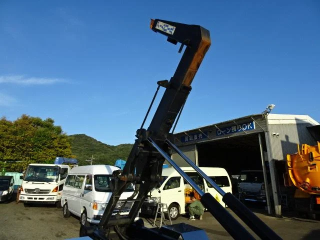 Nissan Diesel CONDOR 17