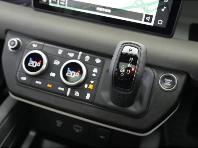 Land Rover DEFENDER 67
