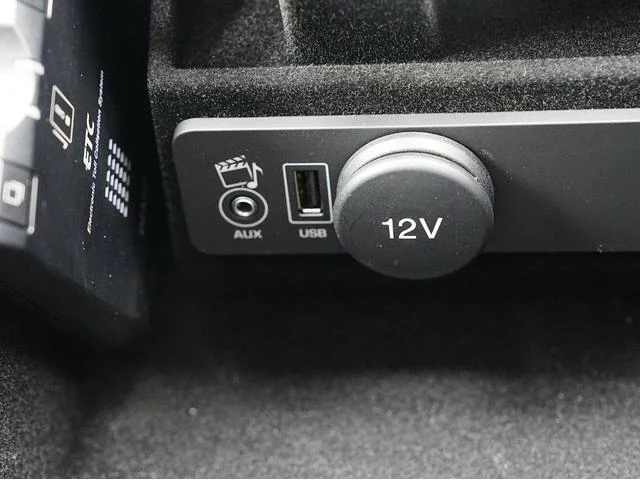 Land Rover RANGE ROVER 73
