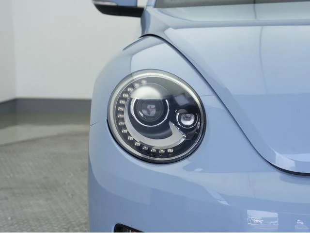 Volkswagen THE 22