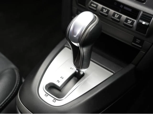 Porsche CAYMAN 64