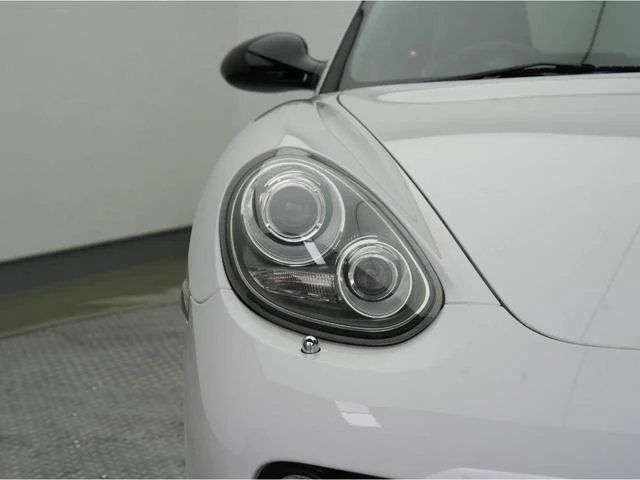 Porsche CAYMAN 25
