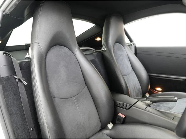Porsche CAYMAN 10