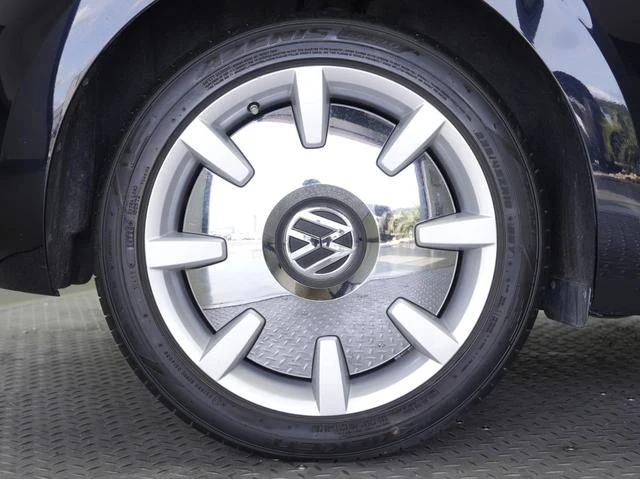 Volkswagen THE 23
