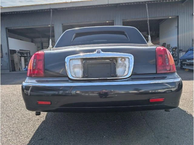 Lincoln TOWNCAR 18
