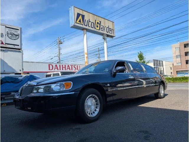 Lincoln TOWNCAR