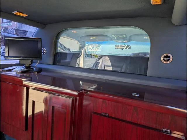 Lincoln TOWNCAR 22