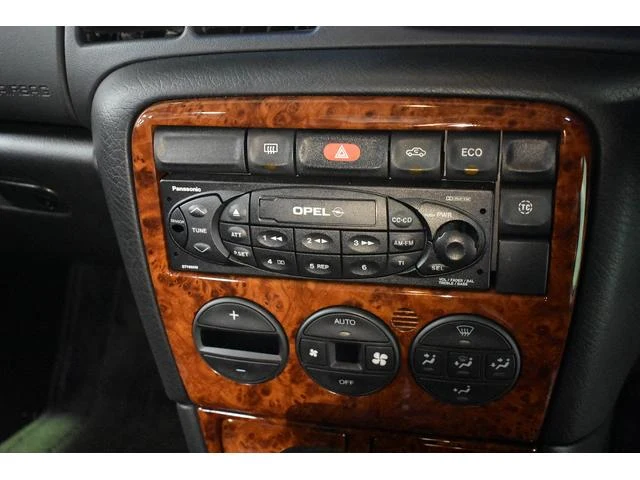 Opel VECTRA 23