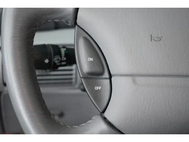 Lincoln MARK VIII 42