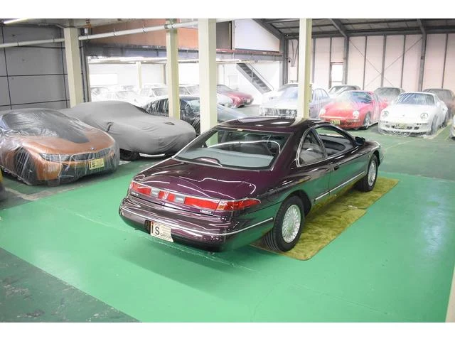 Lincoln MARK VIII 12