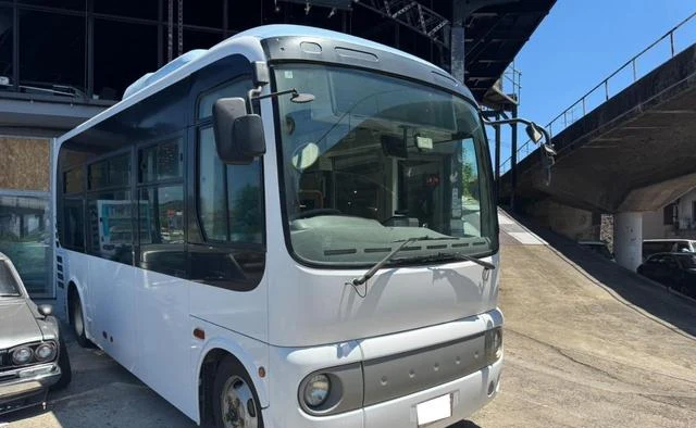 Hino PONCHO