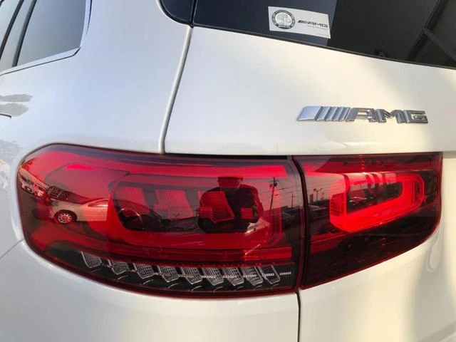 MERCEDES AMG GLB 60