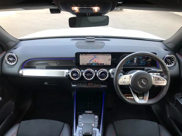 MERCEDES AMG GLB 2