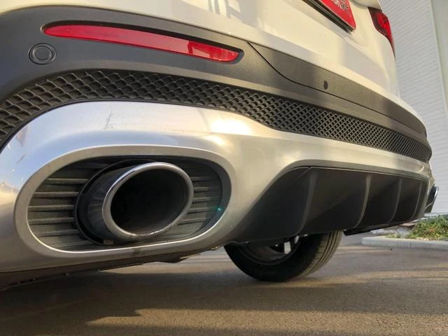 MERCEDES AMG GLB 61