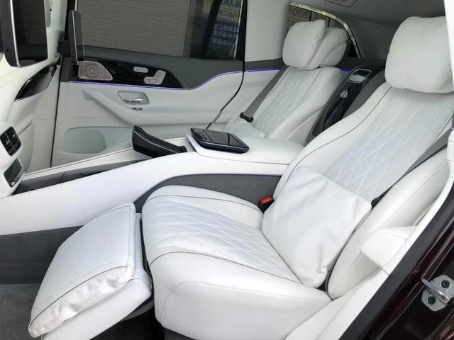 MERCEDES MAYBACH GLS 44