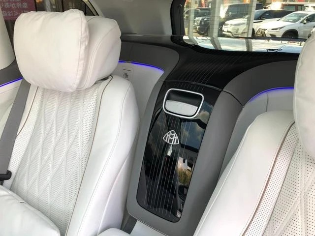 MERCEDES MAYBACH GLS 16