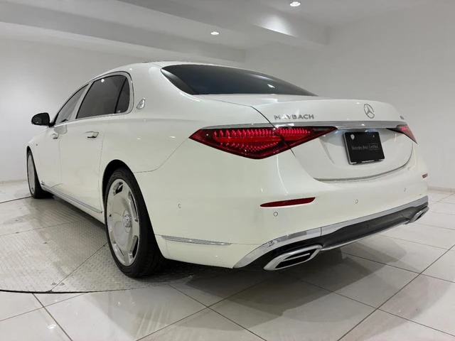 MERCEDES MAYBACH S-CLASS 4