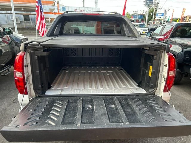 Chevrolet AVALANCHE 39