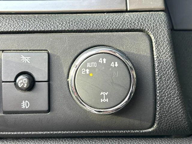 Chevrolet AVALANCHE 27