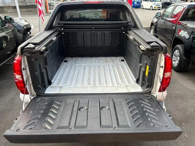 Chevrolet AVALANCHE 40