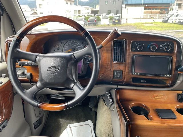 Chevrolet EXPRESS 16