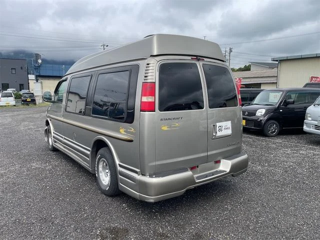 Chevrolet EXPRESS 9