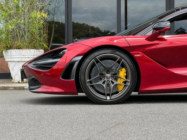 McLaren 720S 48