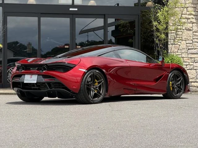 McLaren 720S 4