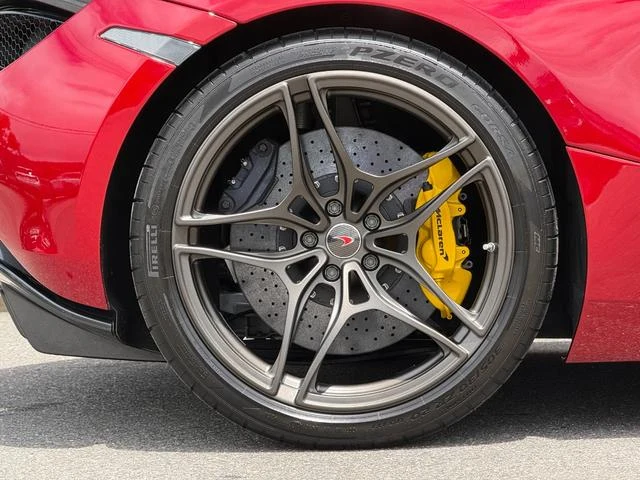 McLaren 720S 70
