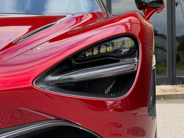 McLaren 720S 31