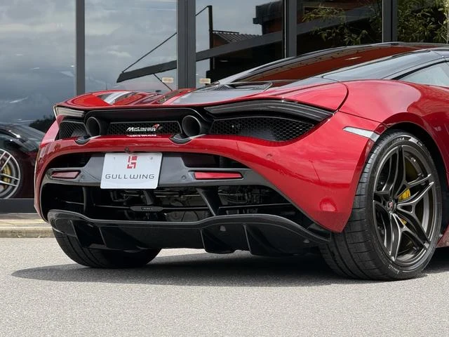 McLaren 720S 65