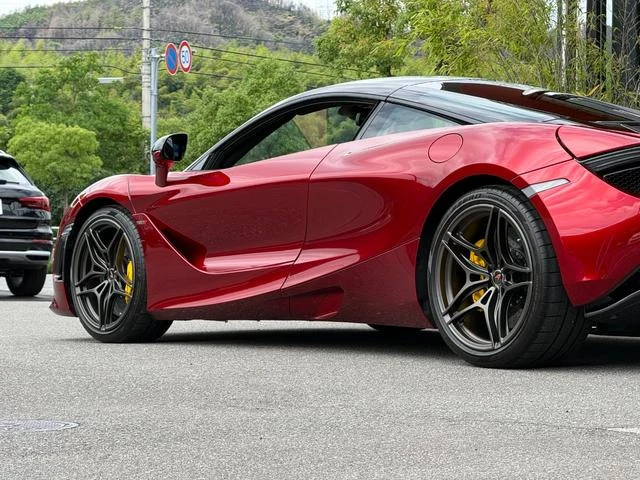 McLaren 720S 52